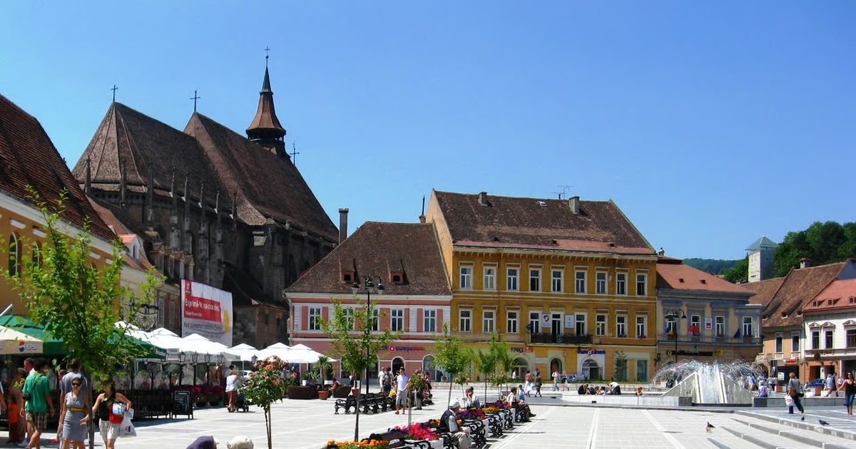 Brașov city centre with the Black Church visible — gateway to Bran Castle
