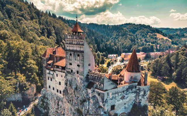 Romanian castle tour from Brasov including Bran and Peles